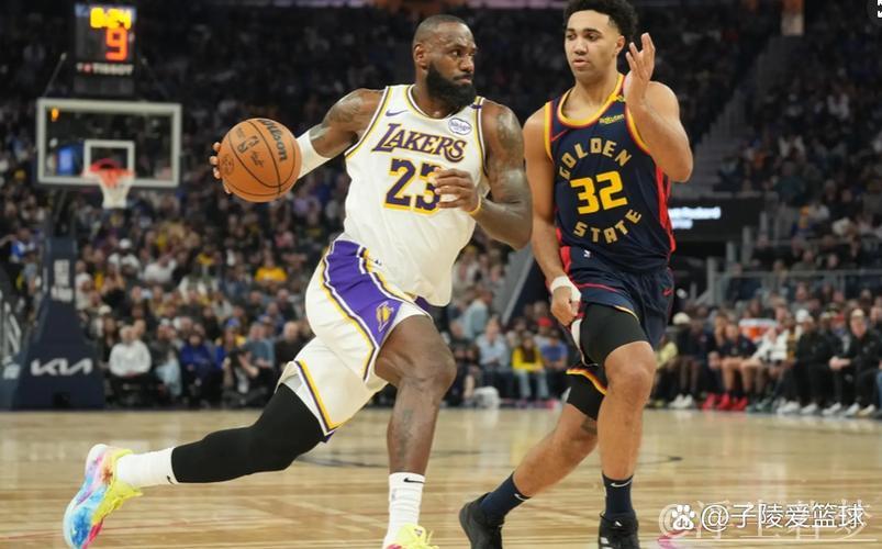 勇士多点开花六人上双 大胜42分跃居西部第六 勇士多点开花六人上双 大胜42分跃居西部第六